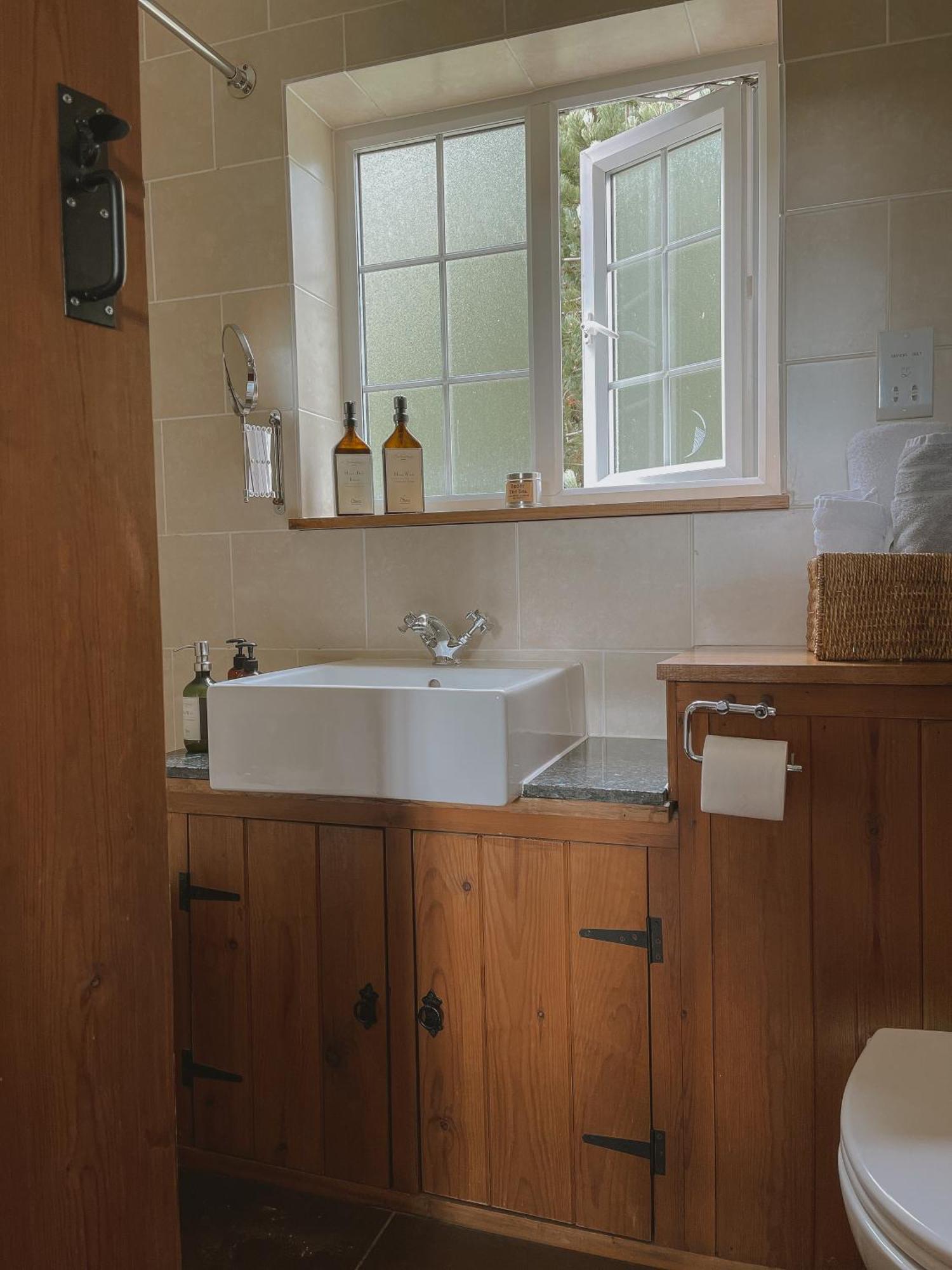 Outbuildings Dorset Hotell Bridport Exteriör bild